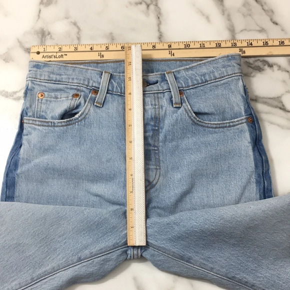 3/$20 Levi’s 501 Skinny Mom Jeans Womens 25x28 Light Wash Button Fly Premium - Picture 7 of 16